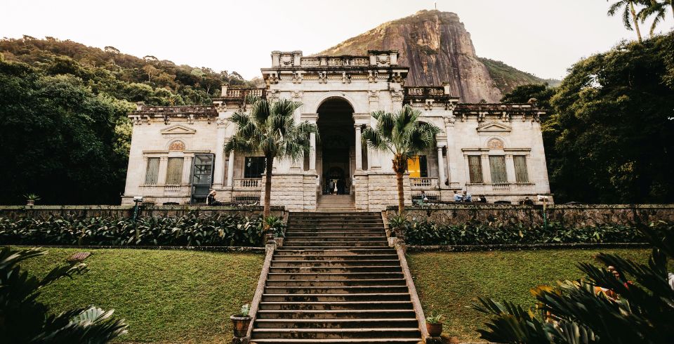 Jardim Botânico com Vista ao Parque Lage s/ ingresso
